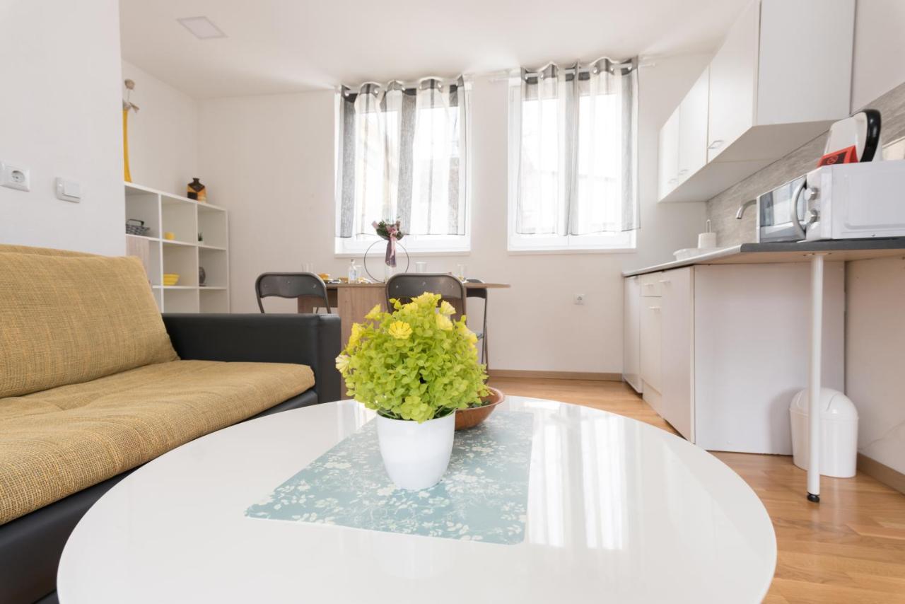 Apartmani kod Marka Pozega Bagian luar foto