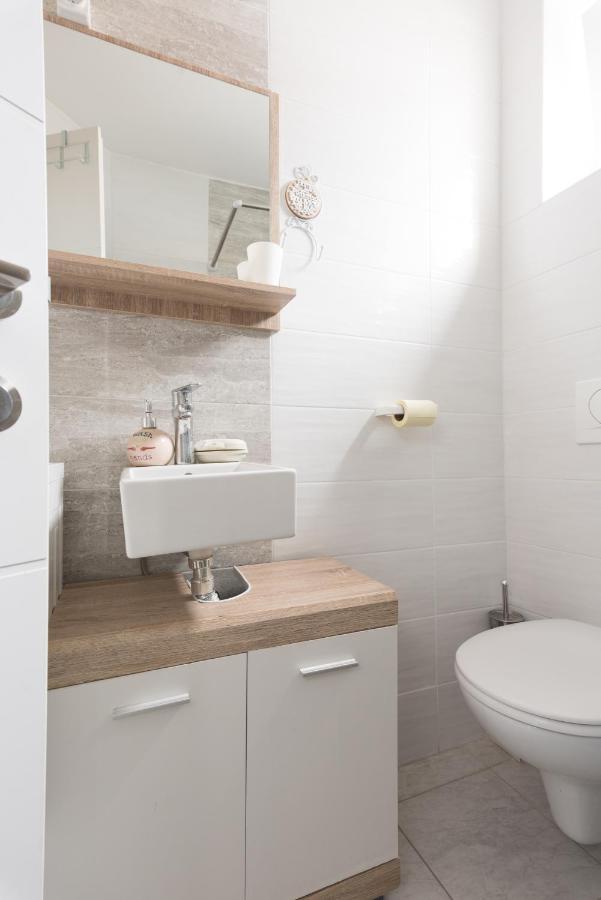 Apartmani kod Marka Pozega Bagian luar foto