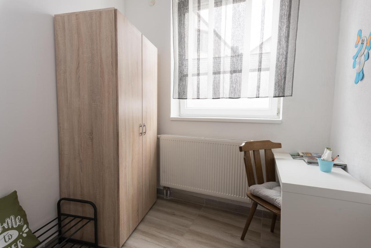 Apartmani kod Marka Pozega Bagian luar foto