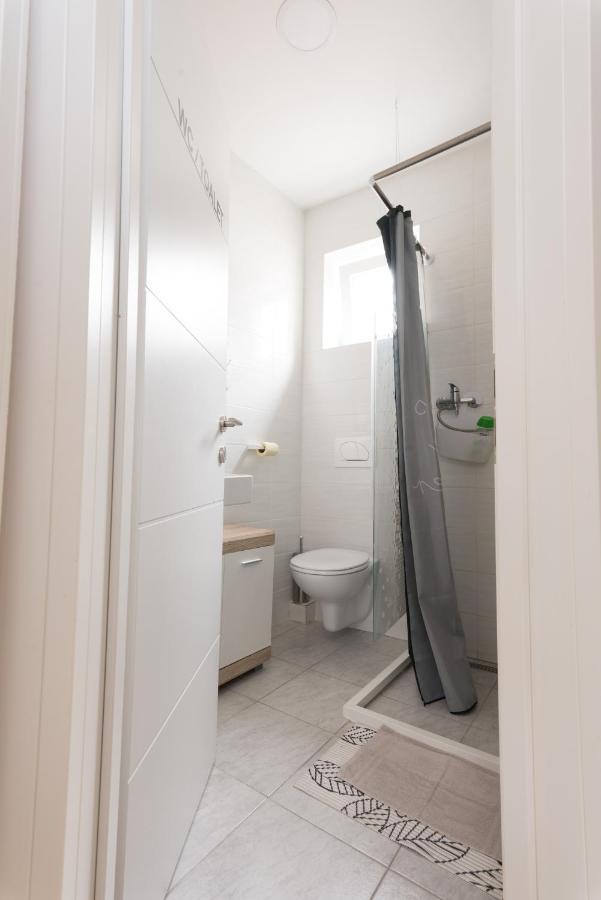 Apartmani kod Marka Pozega Bagian luar foto